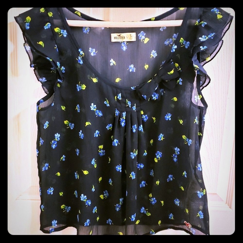 Hollister size small sheer sexy spring flowers